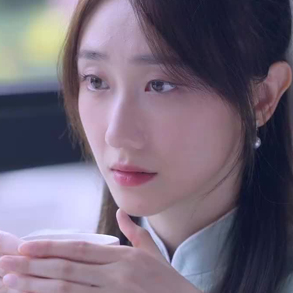 午夜视频还债的女人